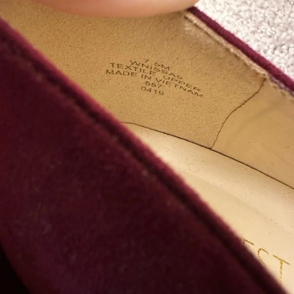 Nine West Women's Burgundy Pumps - Picture 2 of 3